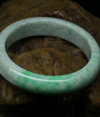 1BJ86RG - Jadeite bangle