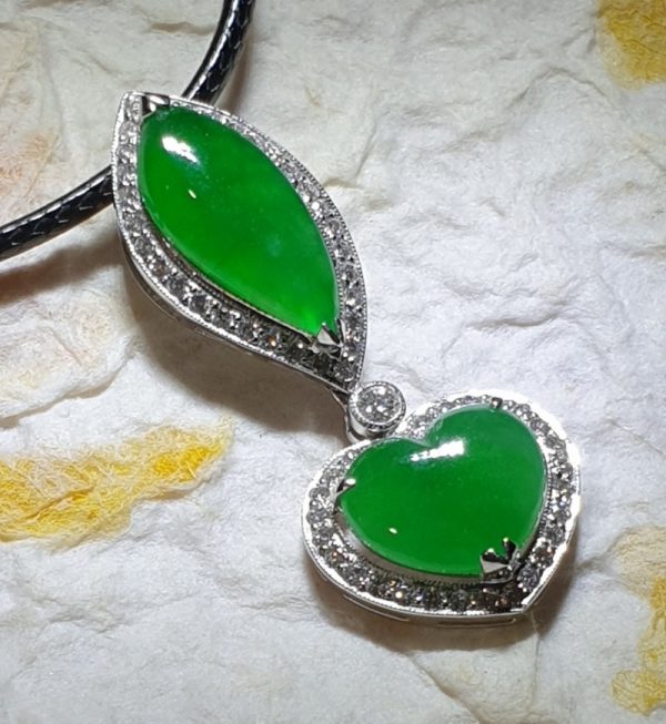 1PJD49RC- Jadeite Pendant